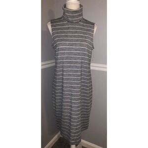 New Old Navy Dress Size Medium Turtle Neck Sleeveless Below knee